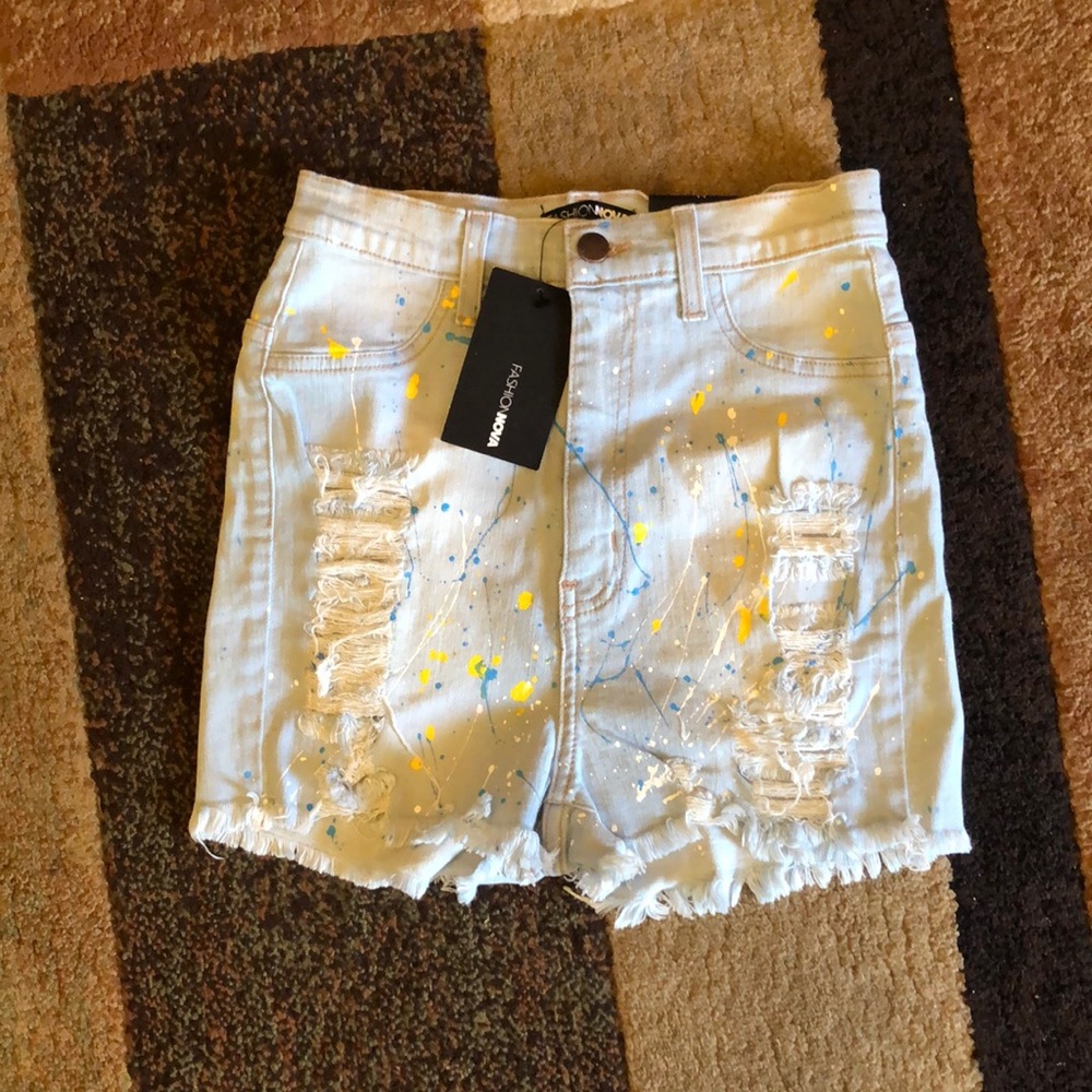 Fashion Nova shorts!
